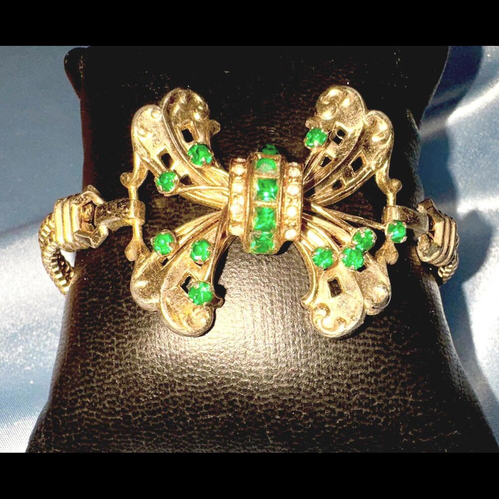 Vintage Coro 1948 Gold Tone Butterfly w/ Kelly Green and Clear Crystal Bracelet